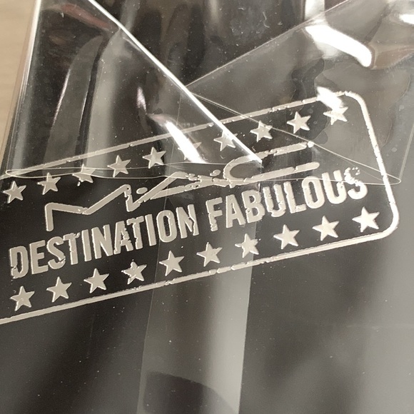 MAC mini lipstick travel set - Picture 5 of 6